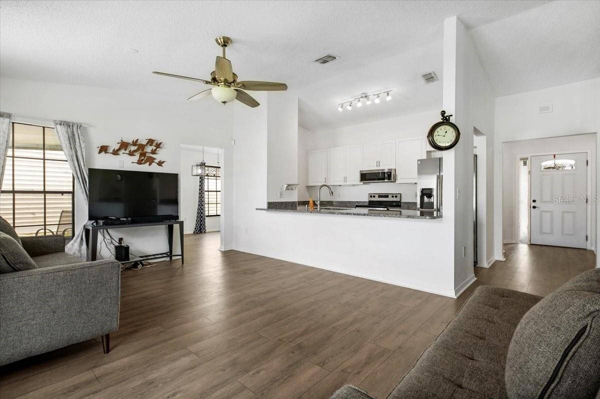 Bradenton, FL 34205,4214 38TH ST W