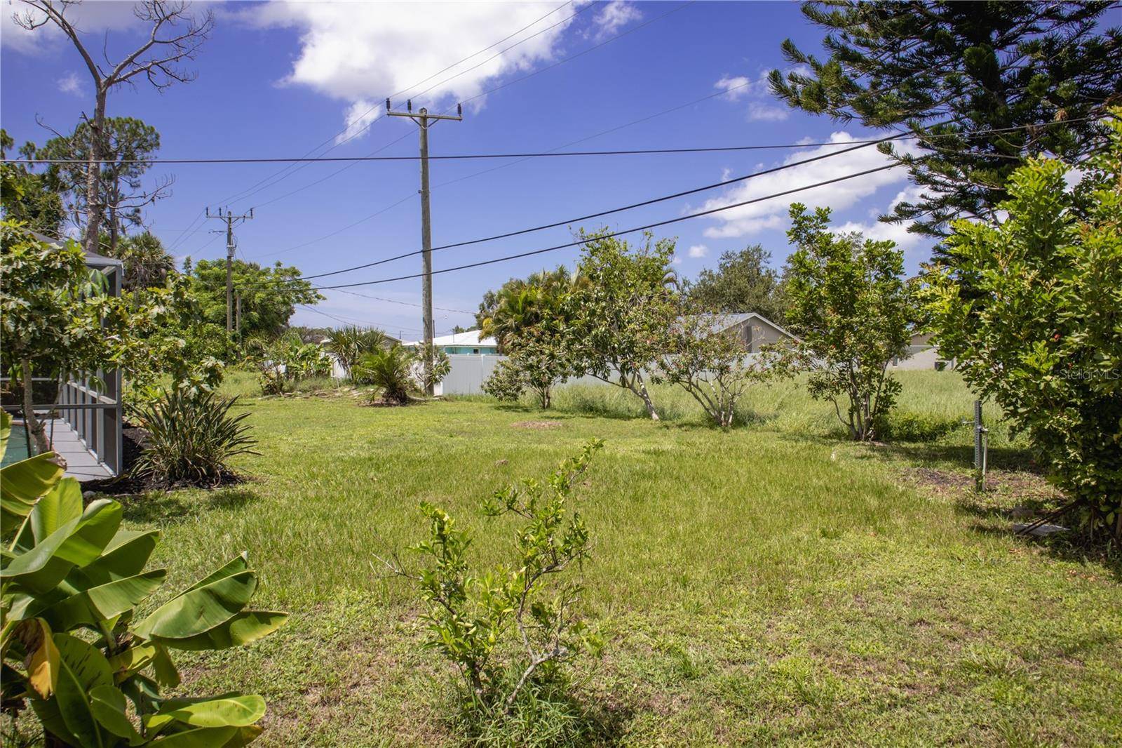 Port Charlotte, FL 33952,3167 PINETREE ST