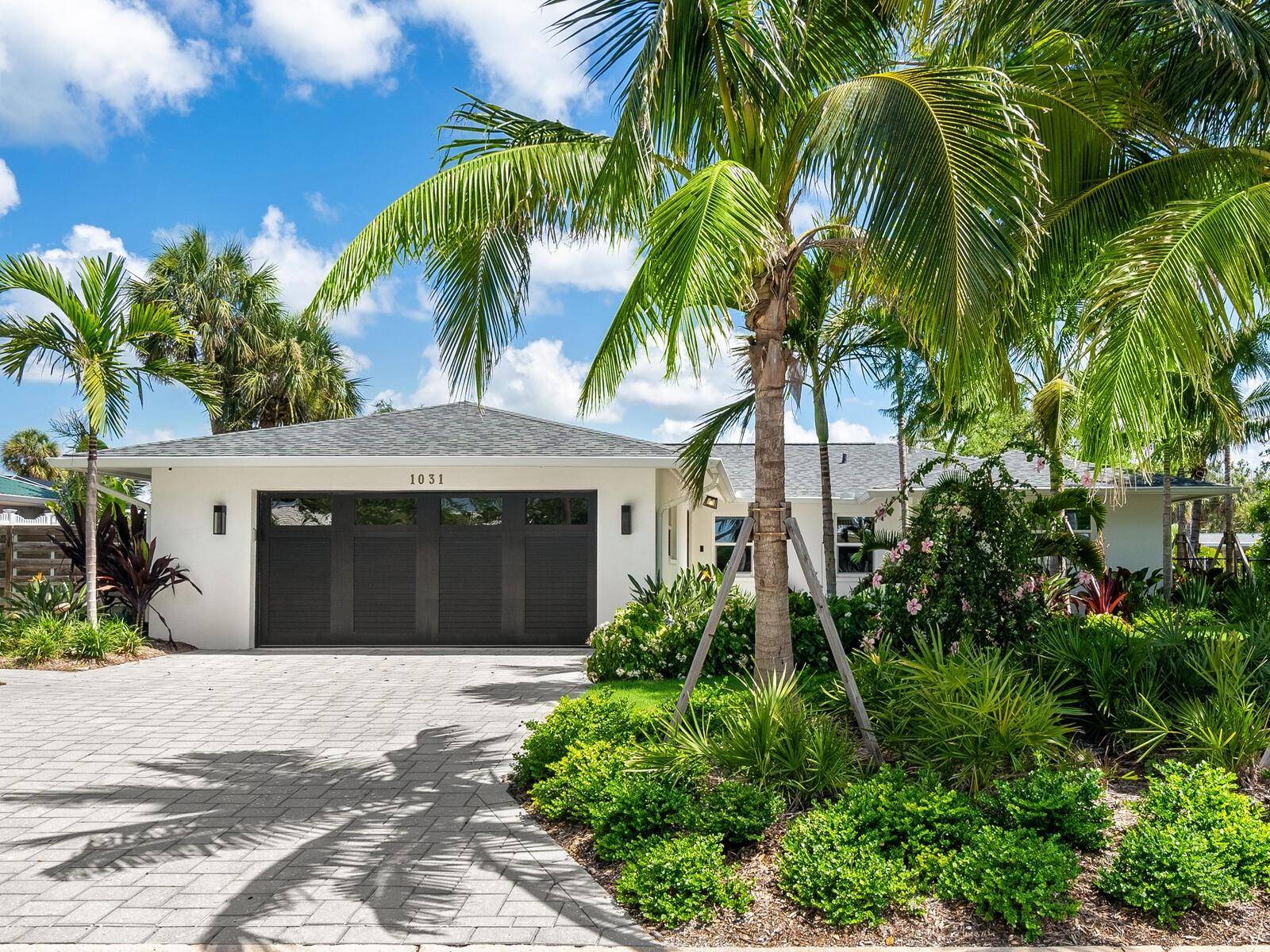 Sarasota, FL 34242,1031 CONTENTO ST