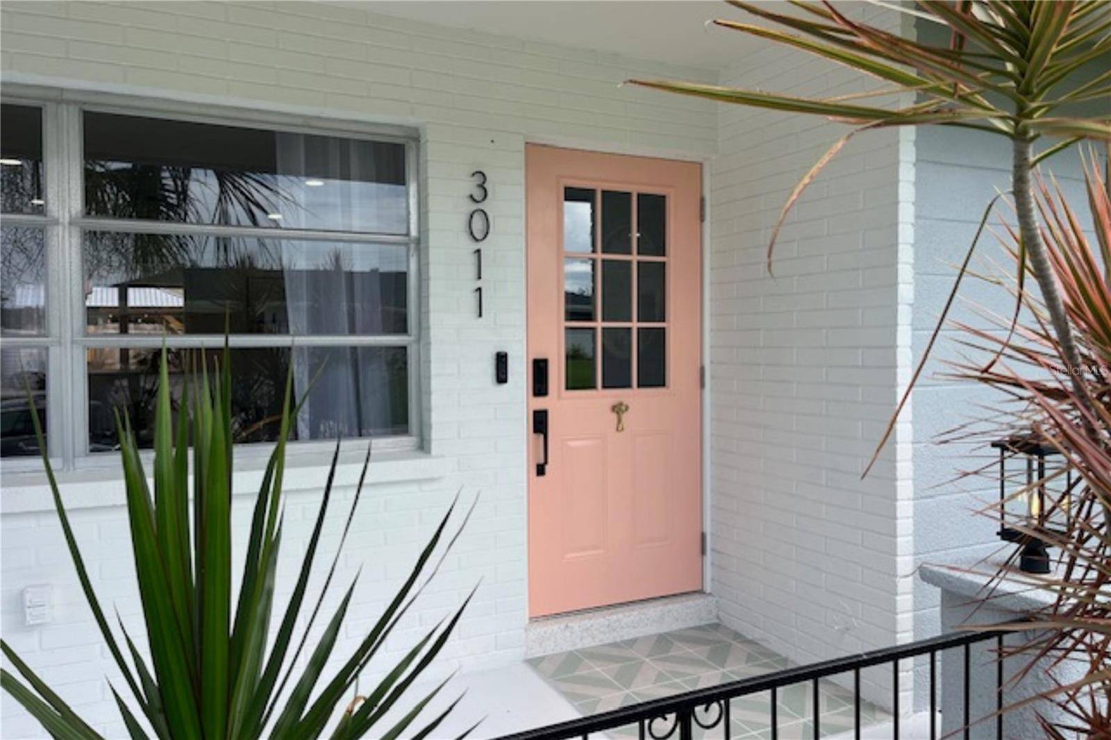 Sarasota, FL 34239,3011 BOUGAINVILLEA ST