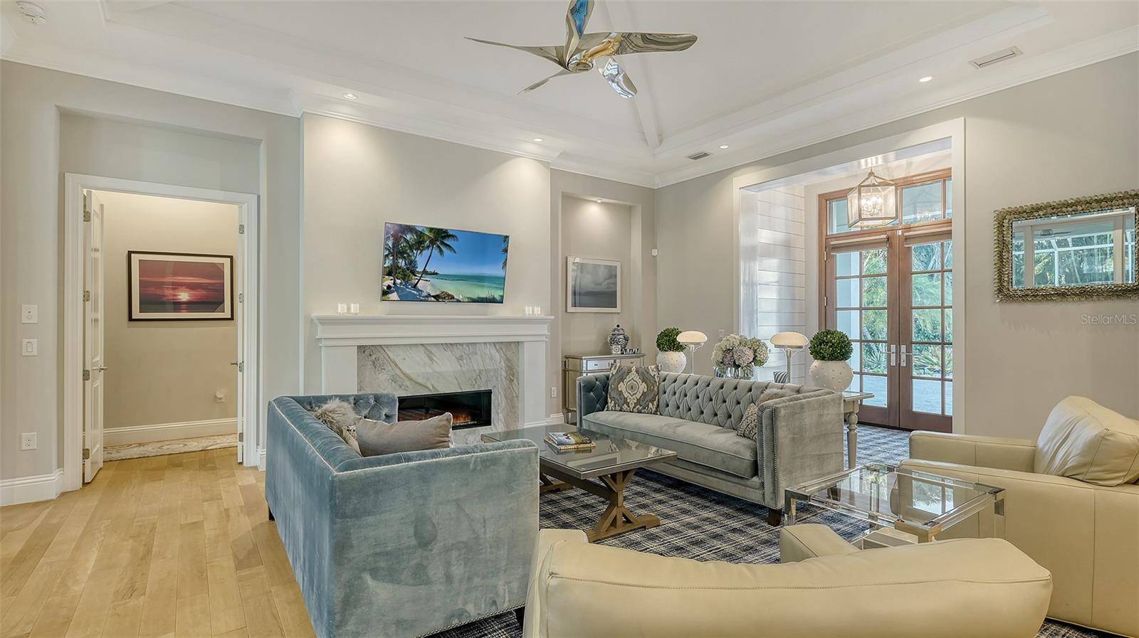 Sarasota, FL 34231,1530 PINE BAY DR