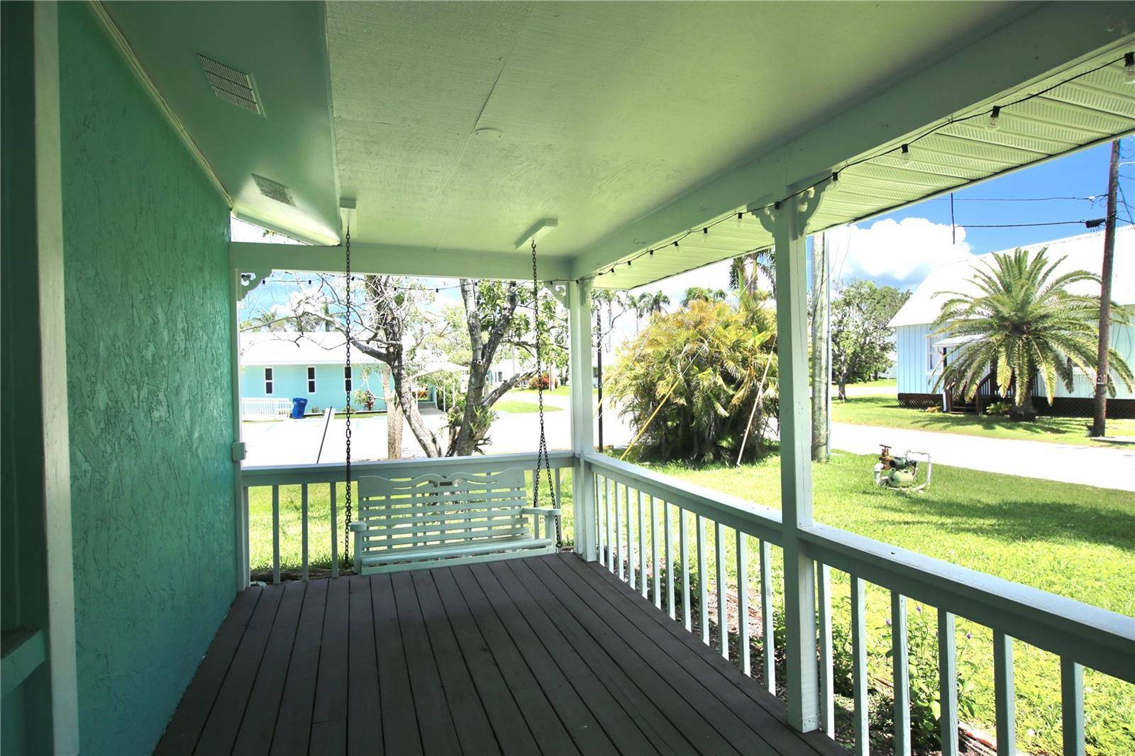 Cortez, FL 34215,12107 45TH AVE W