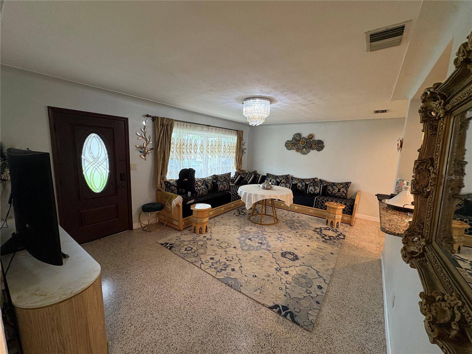 St Petersburg, FL 33713,4337 15TH AVE N