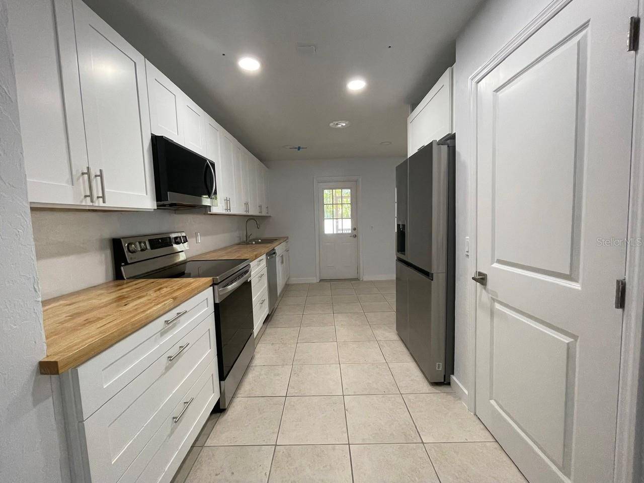 Bradenton Beach, FL 34217,209 83RD ST #A