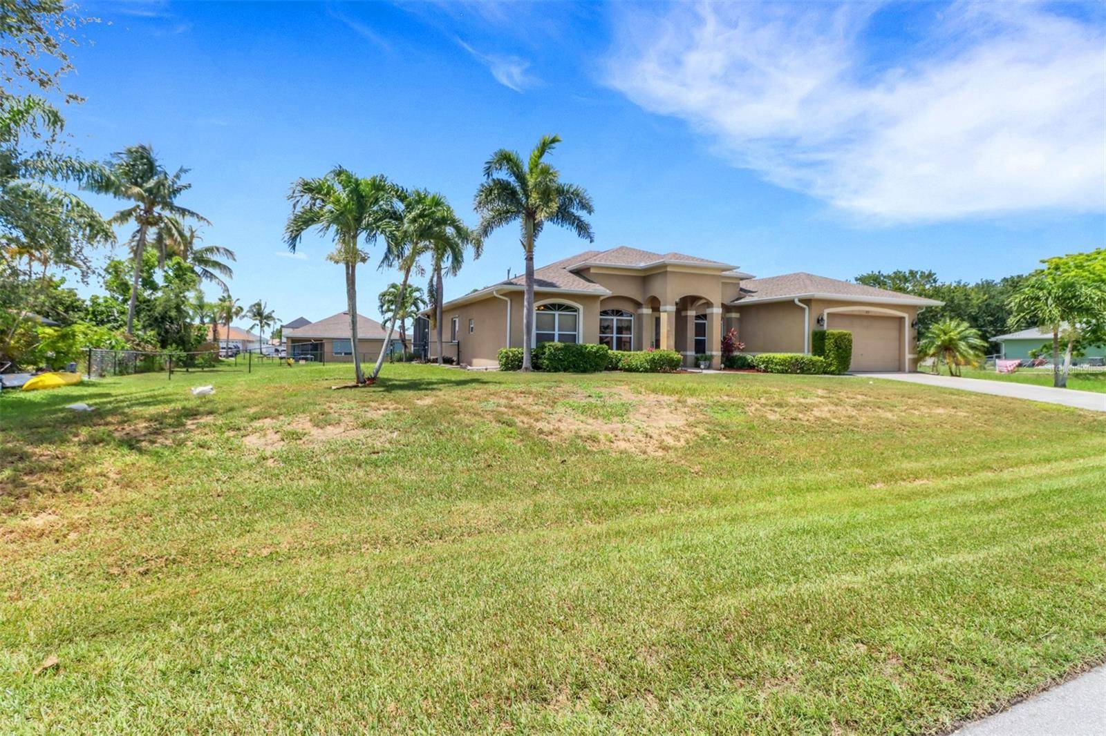 Cape Coral, FL 33990,223 SE 15TH ST