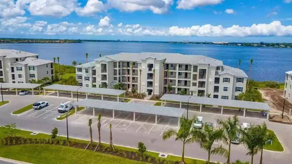 Bradenton, FL 34208,910 TIDEWATER SHORES LOOP #403