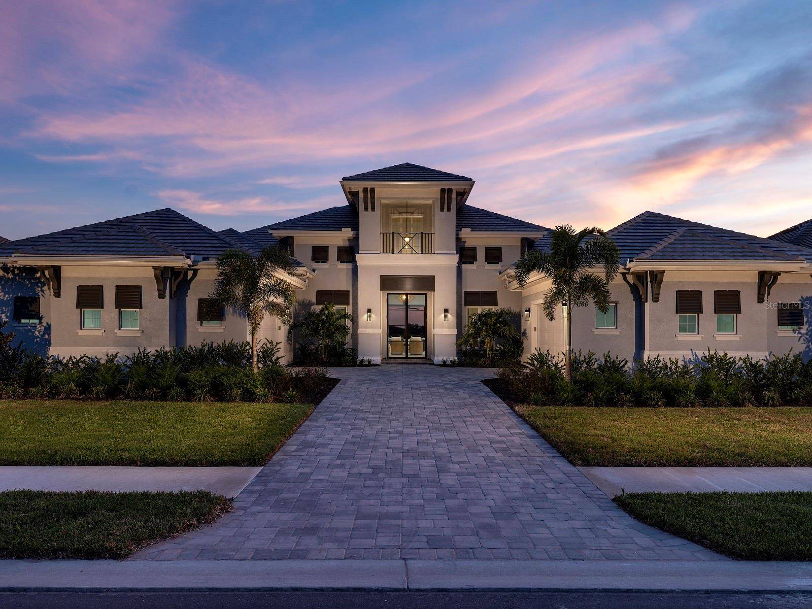 Sarasota, FL 34240,1166 BLUE SHELL LOOP