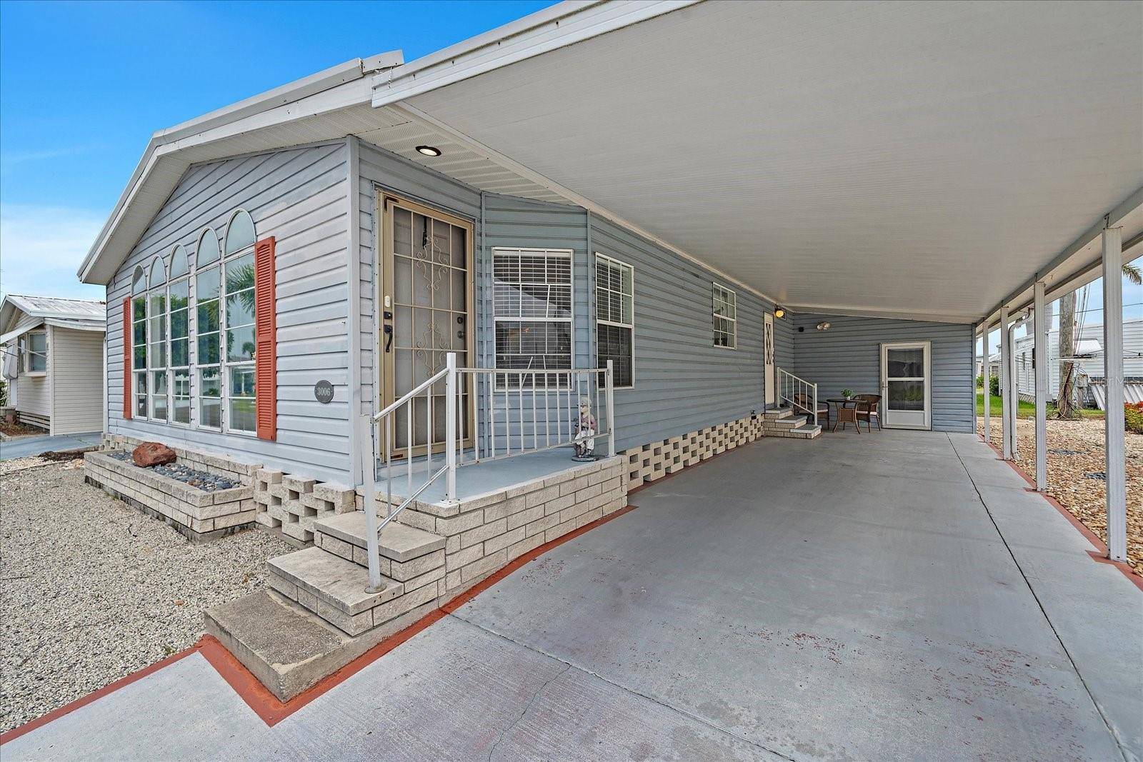 Palmetto, FL 34221,3006 12TH ST W