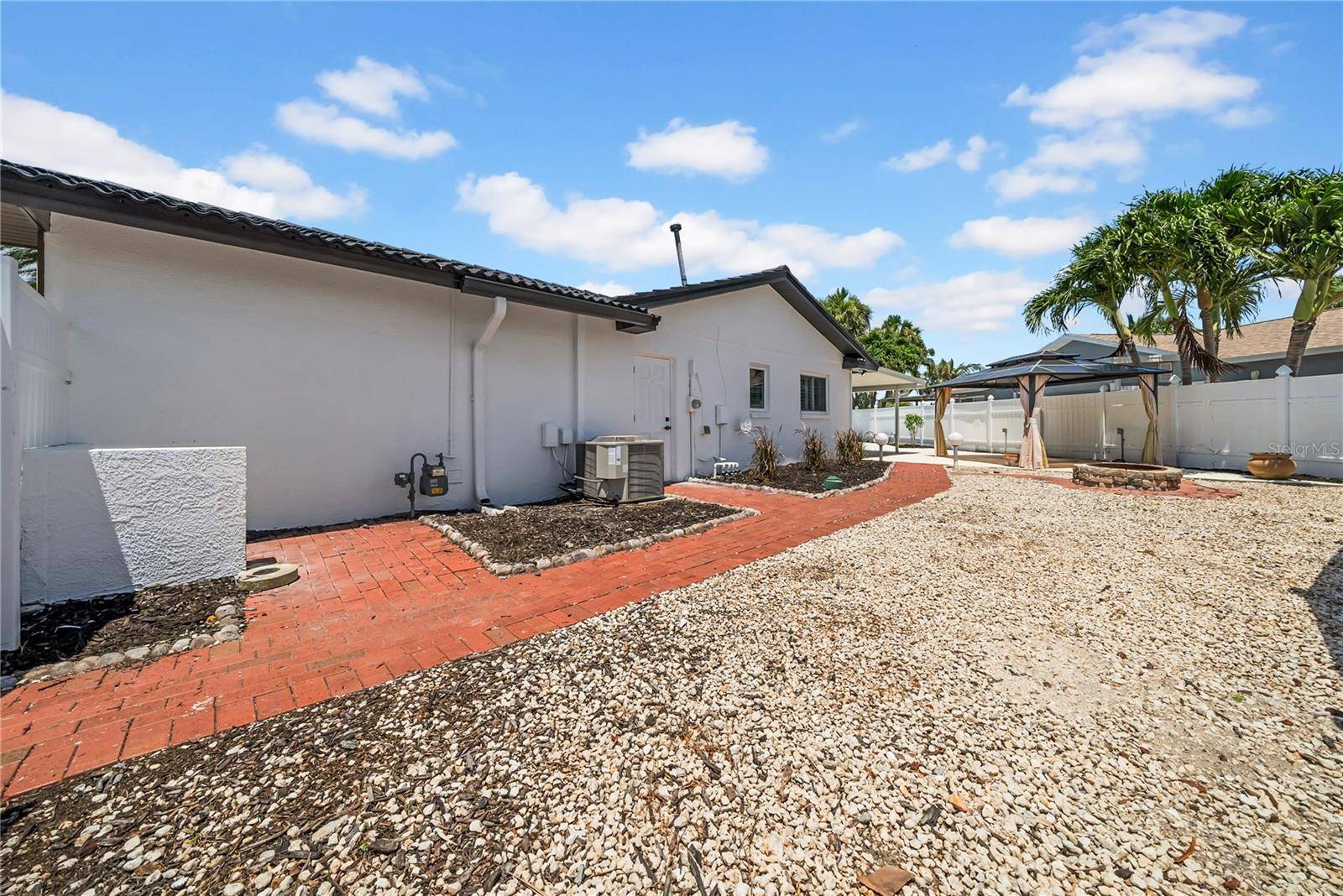 St Petersburg, FL 33707,8001 13TH AVE S