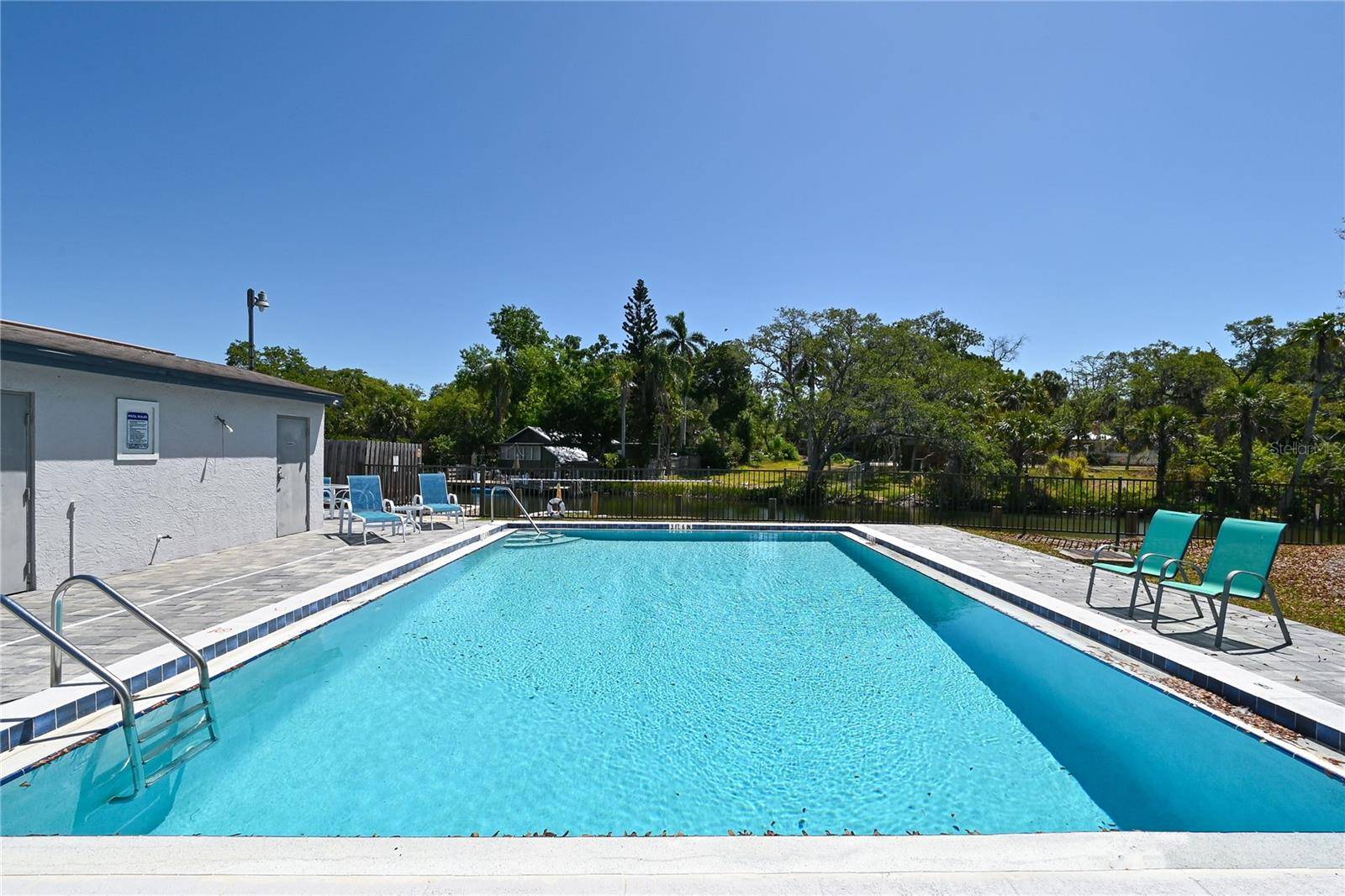 Sarasota, FL 34234,2124 TAMIAMI TRL N #103