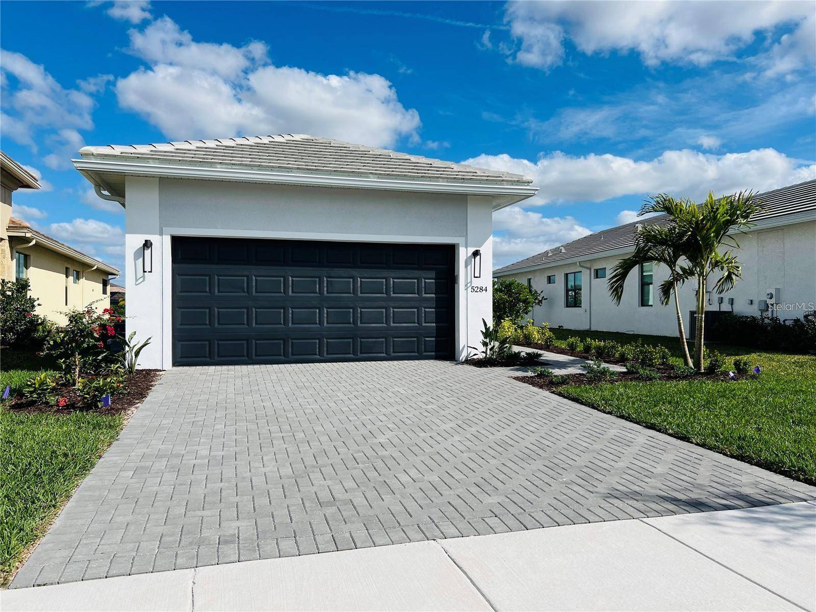 Bradenton, FL 34211,5284 BARNETT CIR