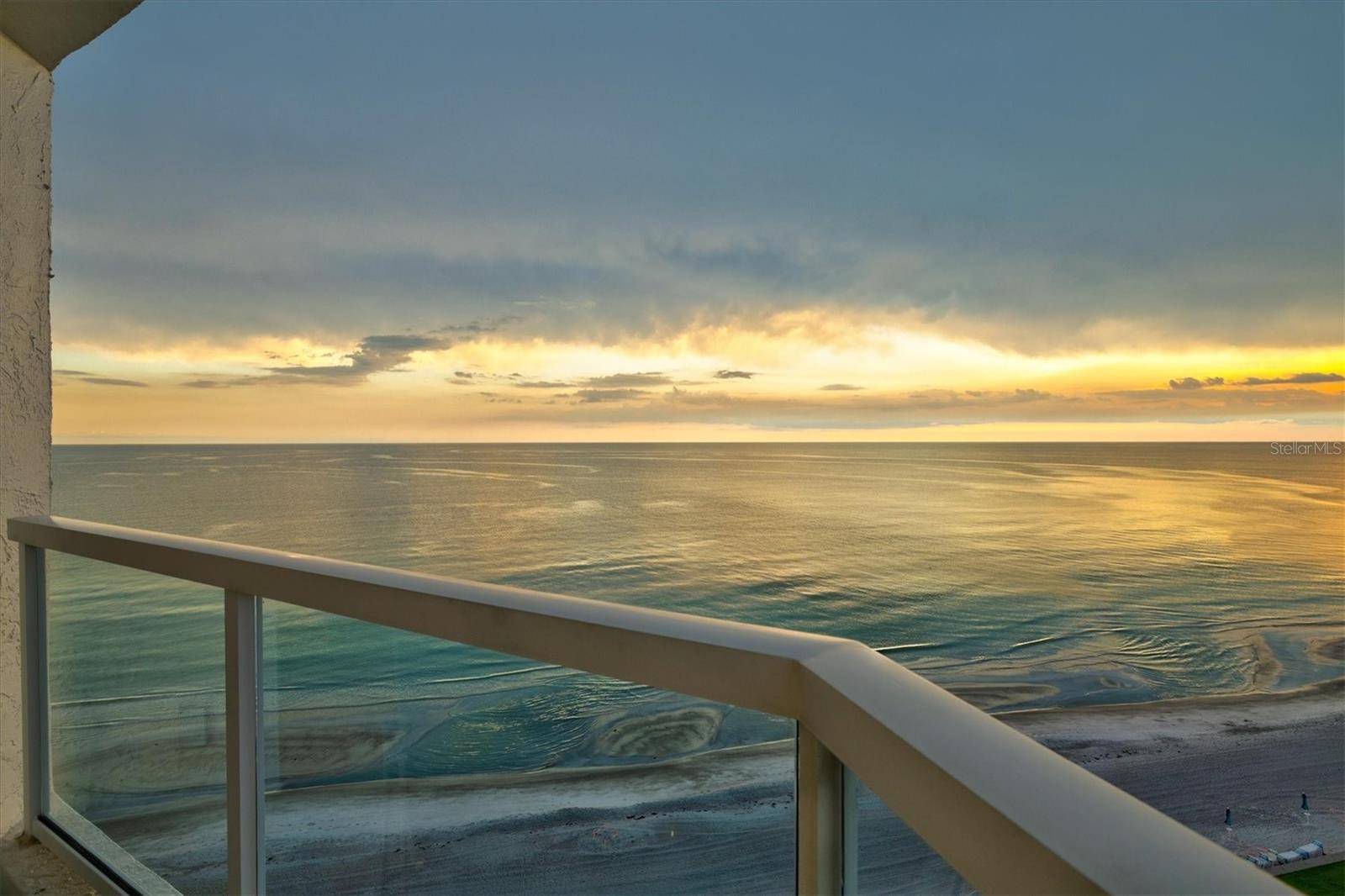 Longboat Key, FL 34228,1000 LONGBOAT CLUB ROAD #1105