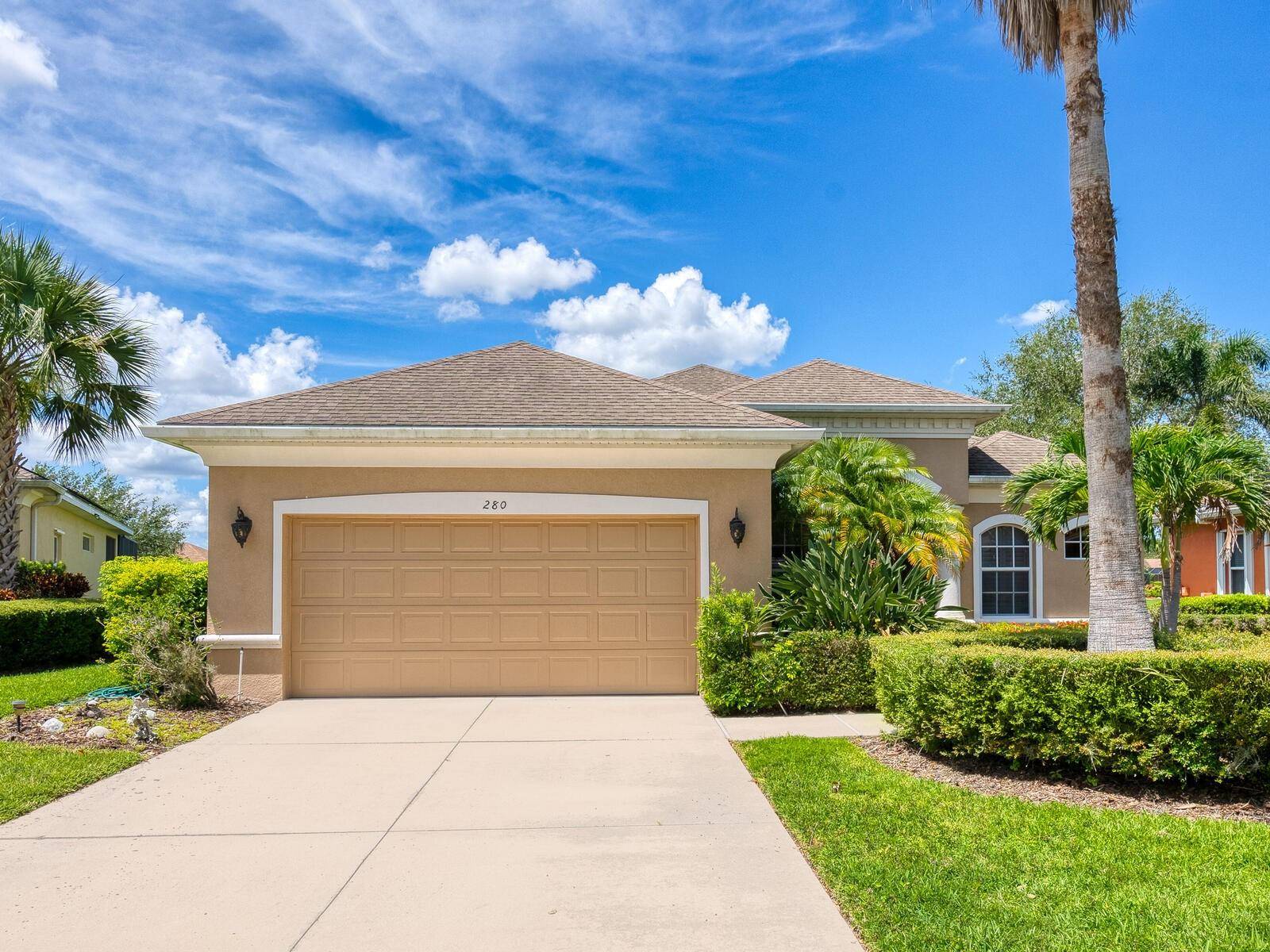 Bradenton, FL 34212,280 DAHLIA CT