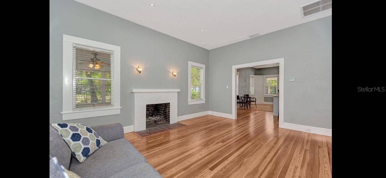 Sarasota, FL 34236,1513 PALMETTO LN