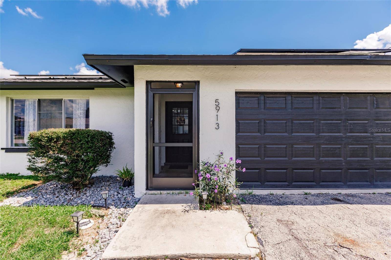 North Fort Myers, FL 33903,5913 UNTERMEYER CT