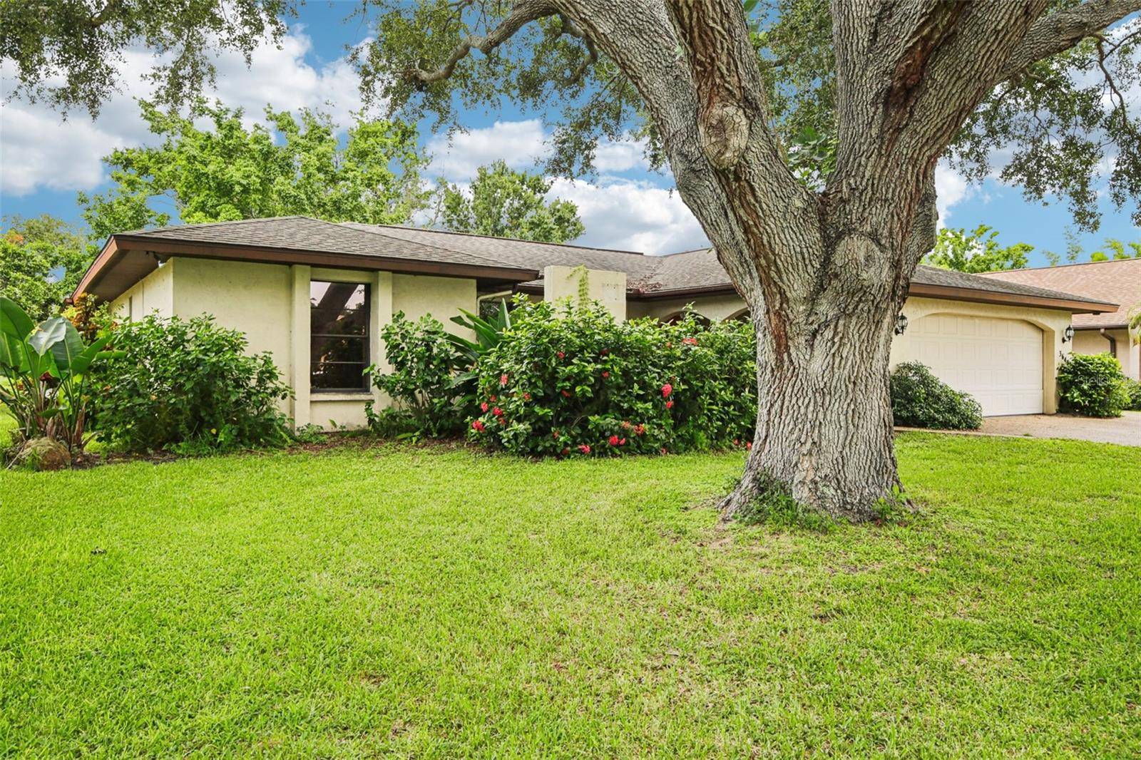 Sarasota, FL 34233,3640 ASTER DR