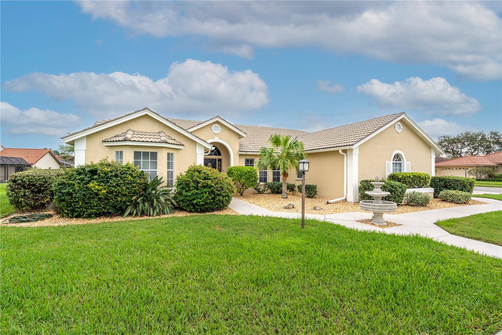 Sarasota, FL 34233,5828 SANDY POINTE DR