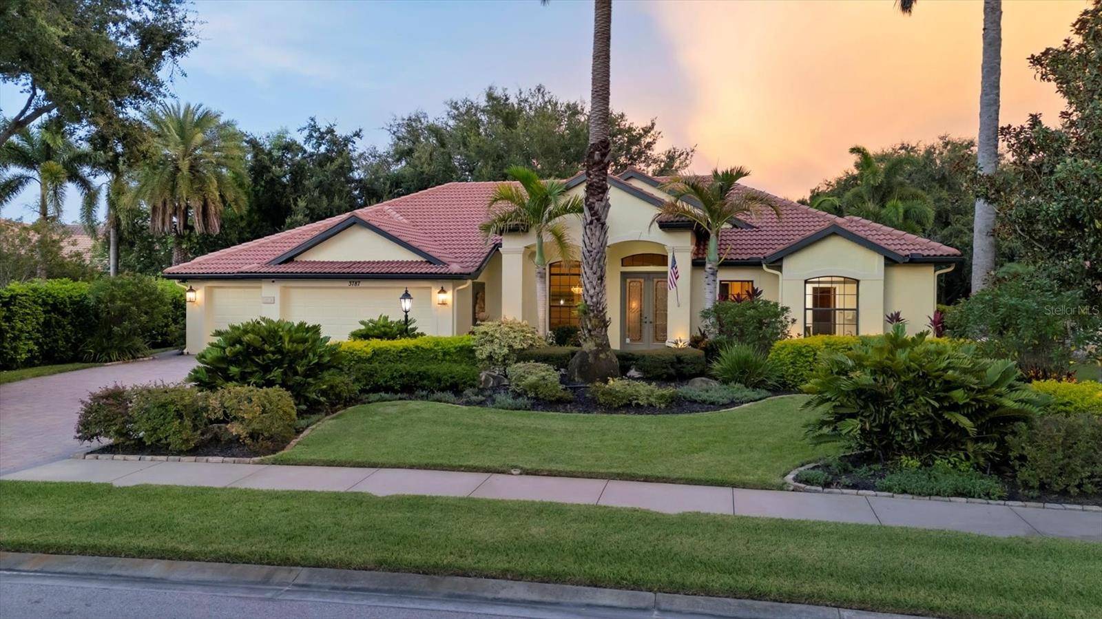 Sarasota, FL 34240,3787 EAGLE HAMMOCK DR
