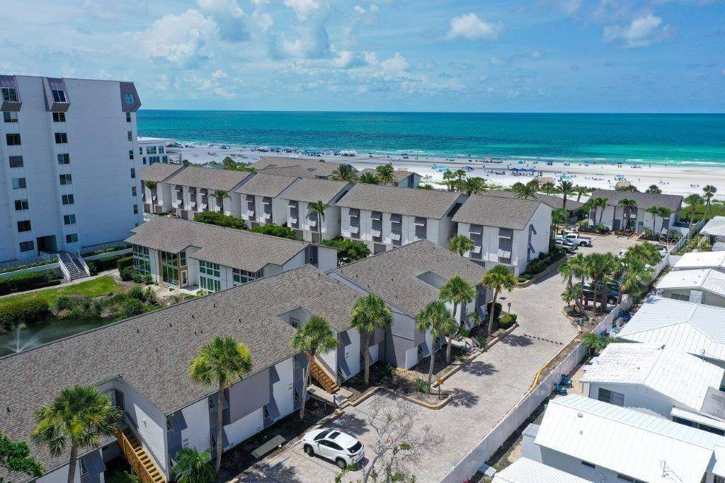 Sarasota, FL 34242,1036 W PEPPERTREE LN #113B