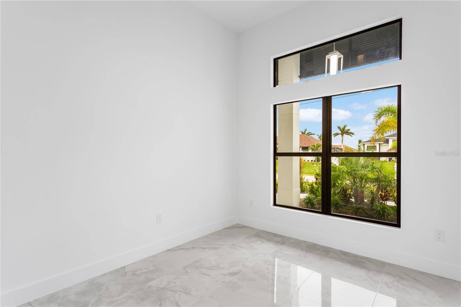 Cape Coral, FL 33991,114 SW 36TH PL