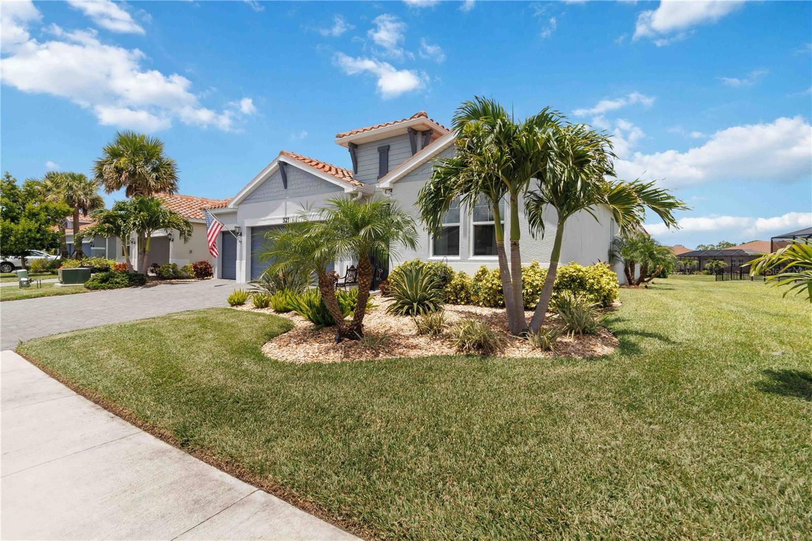 Nokomis, FL 34275,521 FIREBUSH DR