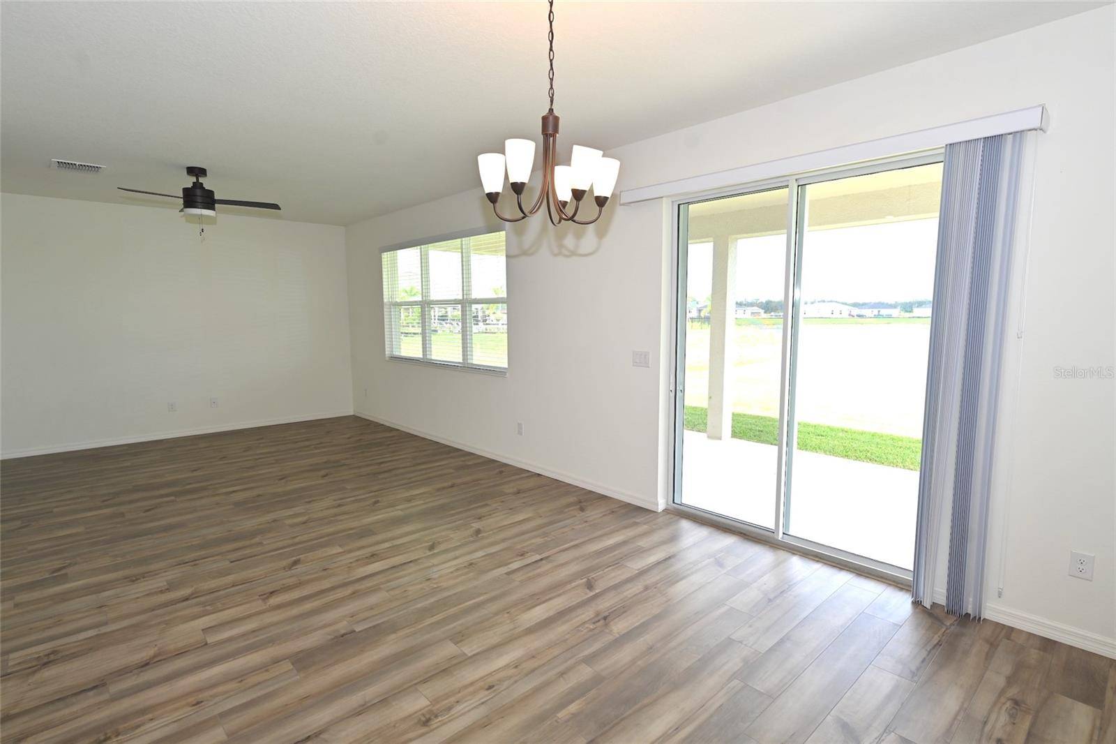 Parrish, FL 34219,9537 SANDY BLUFFS CIR