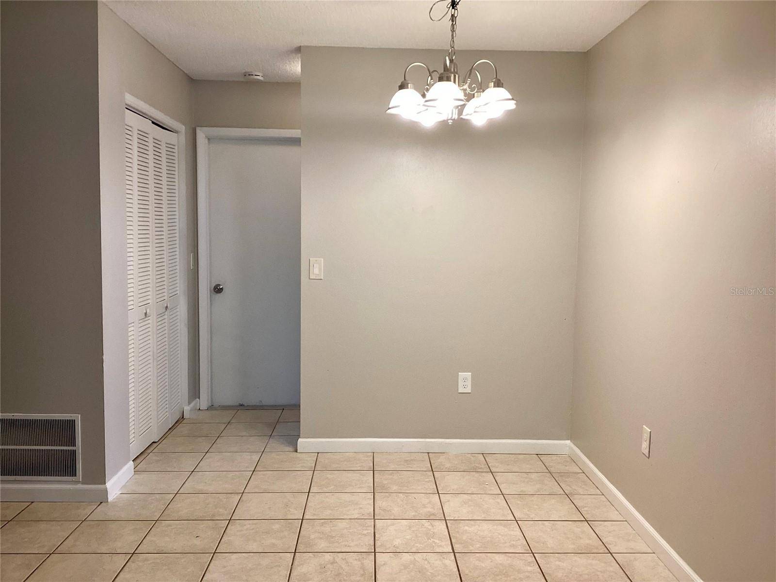 Venice, FL 34293,1384 ROOSEVELT DR