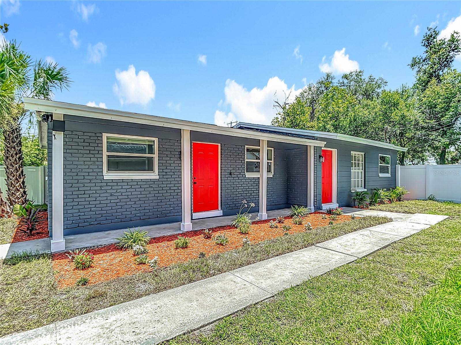 Tampa, FL 33612,1409 COLLEGE PARK LN