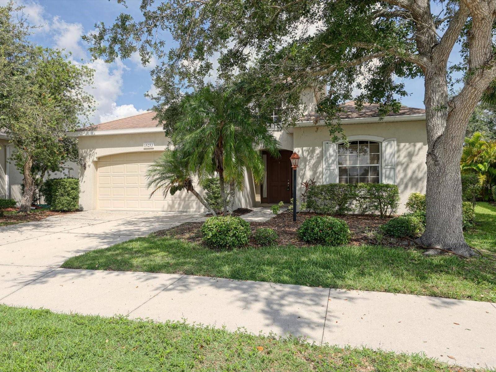 Lakewood Ranch, FL 34202,15253 BLUE FISH CIR