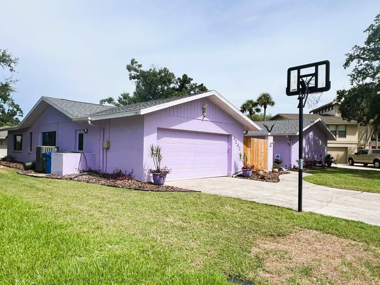 Sarasota, FL 34241,4242 DRYDEN CIR