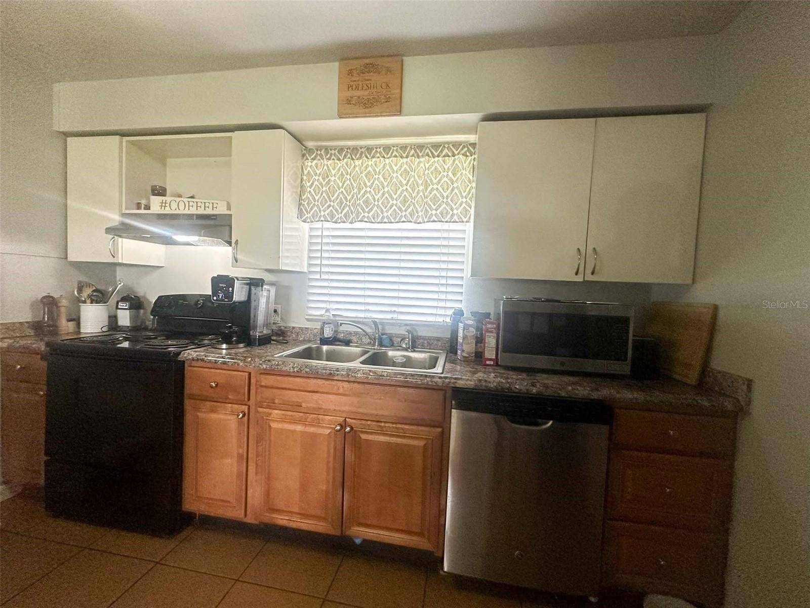 Bradenton, FL 34208,4007 7TH ST E
