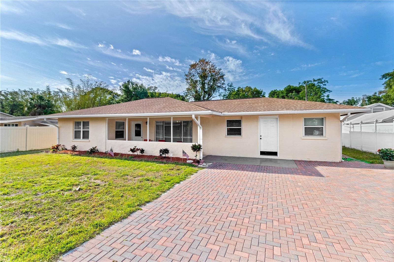 Sarasota, FL 34231,2108 OUTER DR