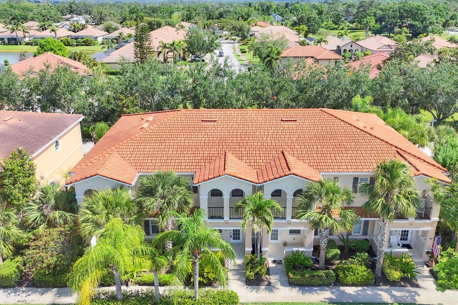 Sarasota, FL 34243,3760 82ND AVENUE CIR E #102