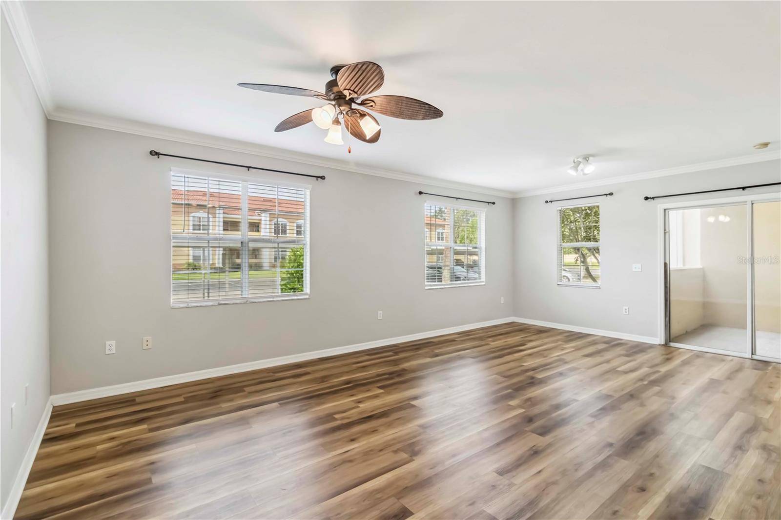 Sarasota, FL 34237,1125 VILLAGIO CIR #104