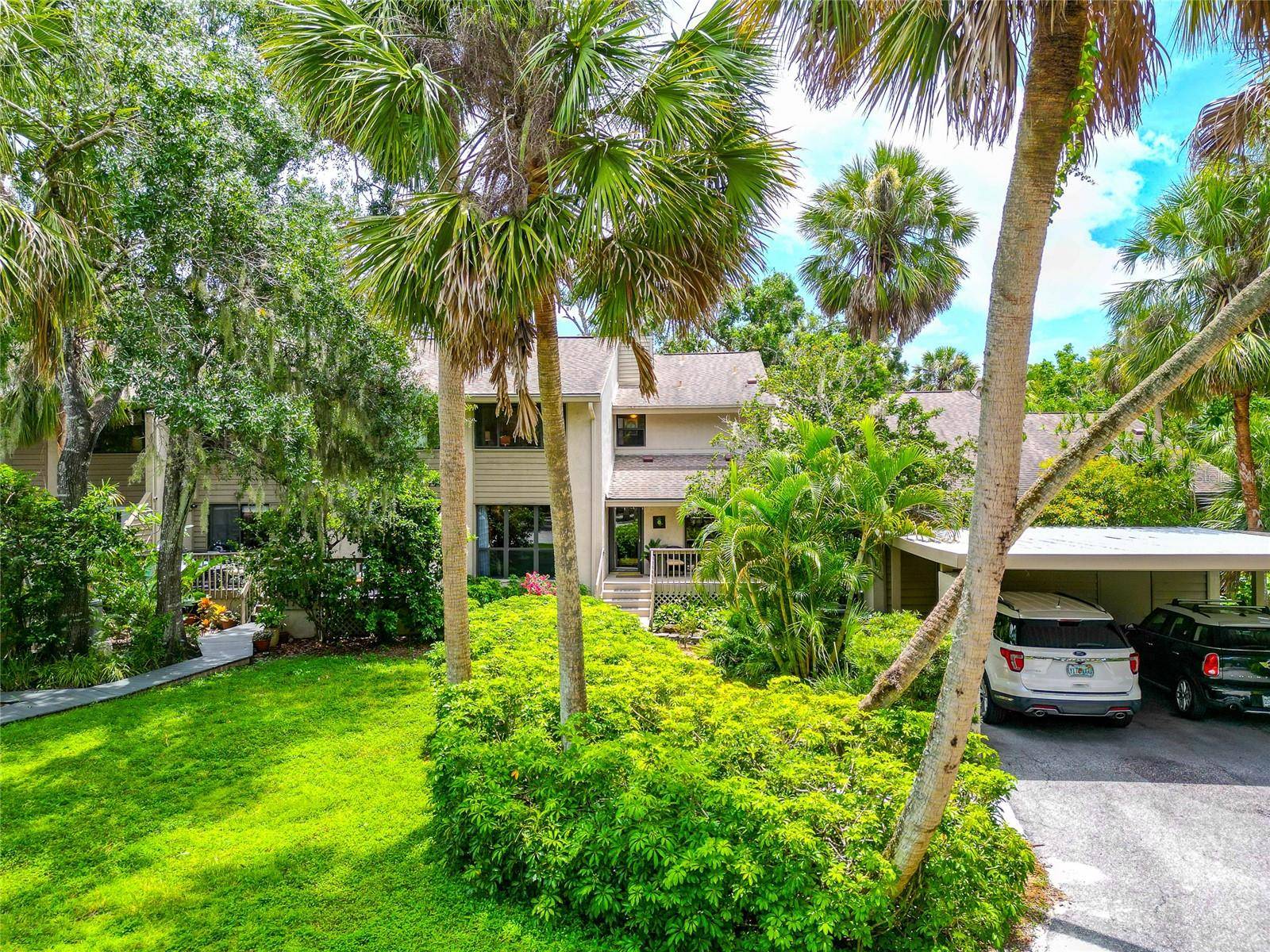 Sarasota, FL 34232,5158 LANCEWOOD DR #8