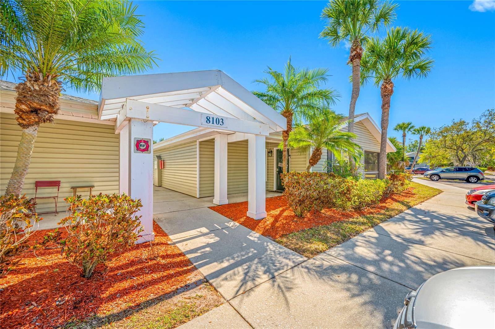 Sarasota, FL 34243,8103 45TH CT E