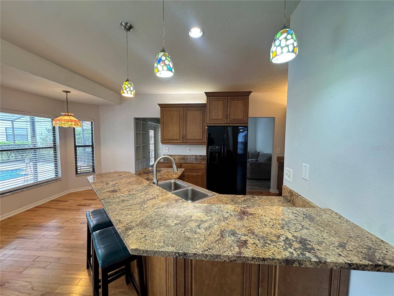 Sarasota, FL 34243,6077 MARELLA DR