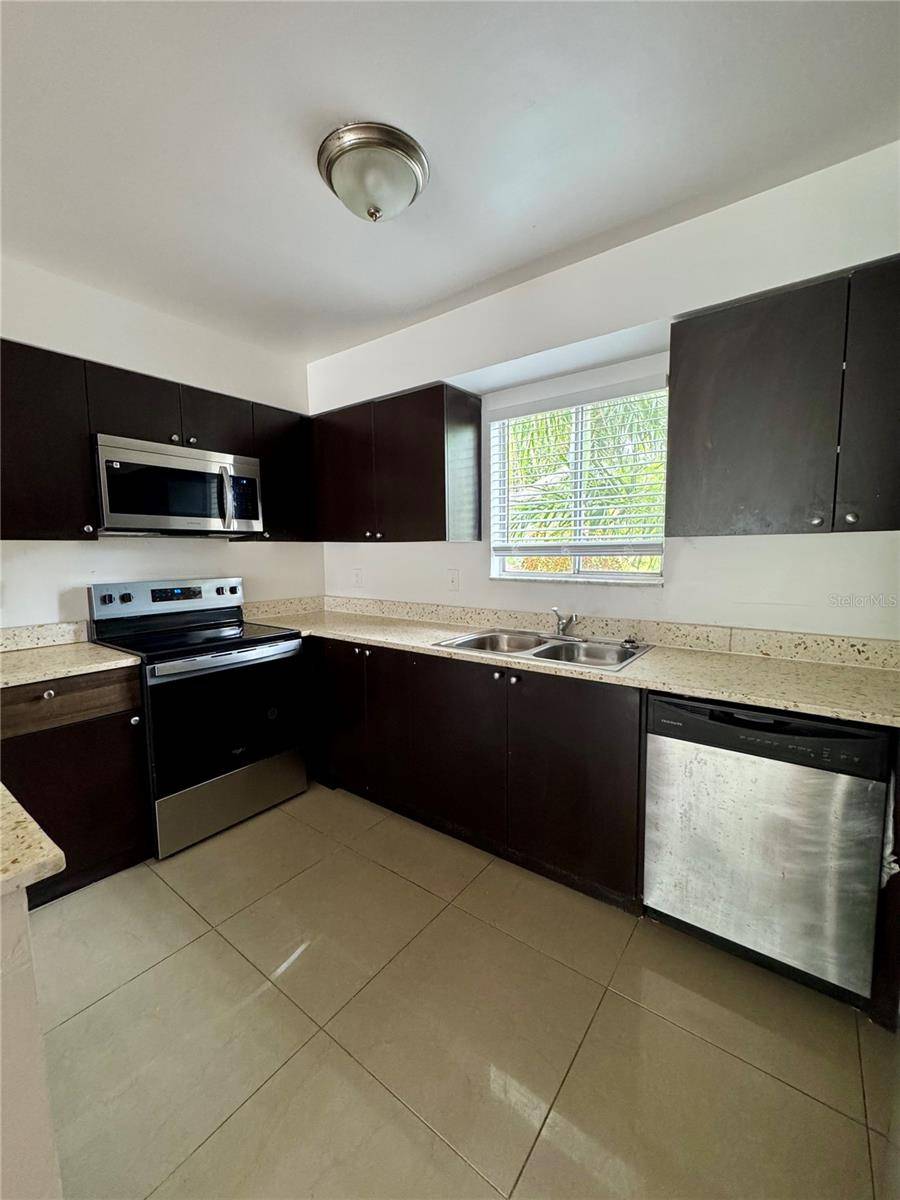 Largo, FL 33774,13300 WALSINGHAM RD #72