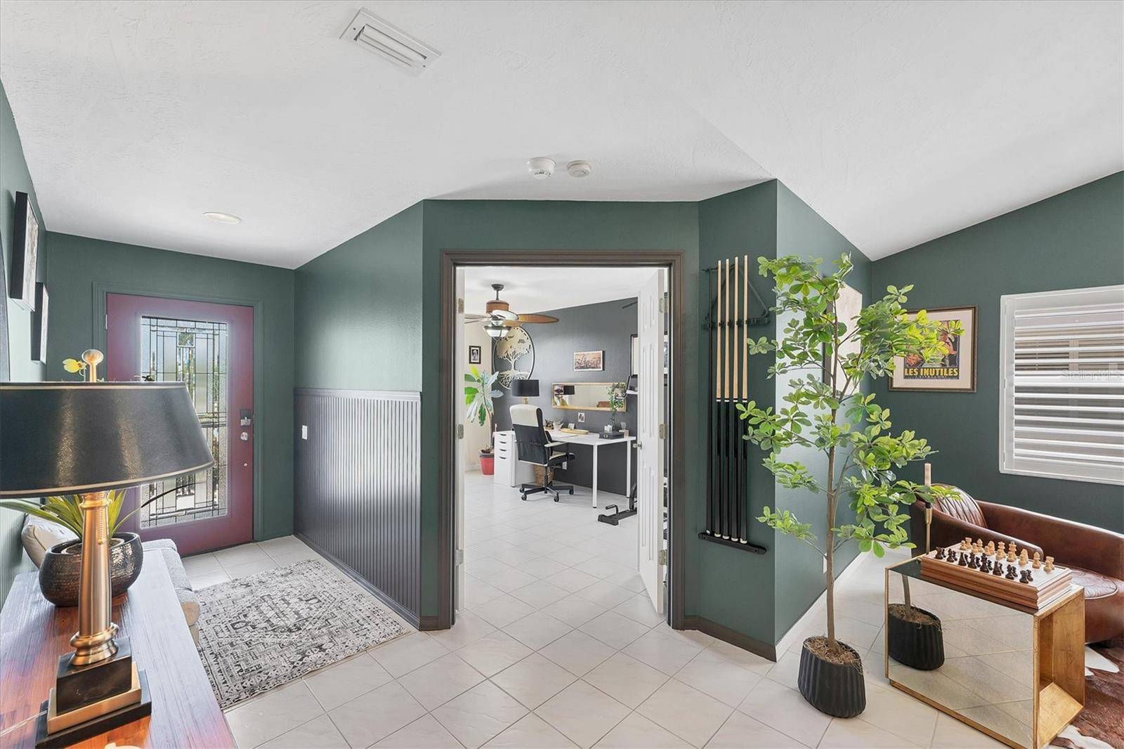 Sarasota, FL 34233,5323 KELLY DR #3