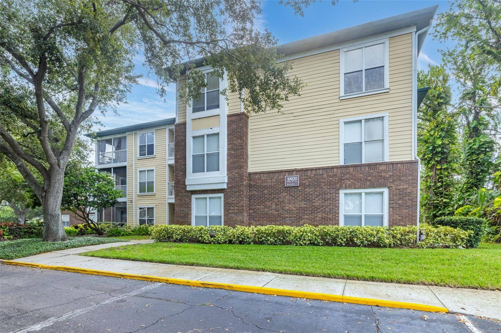 Tampa, FL 33624,10020 STRAFFORD OAK CT #921