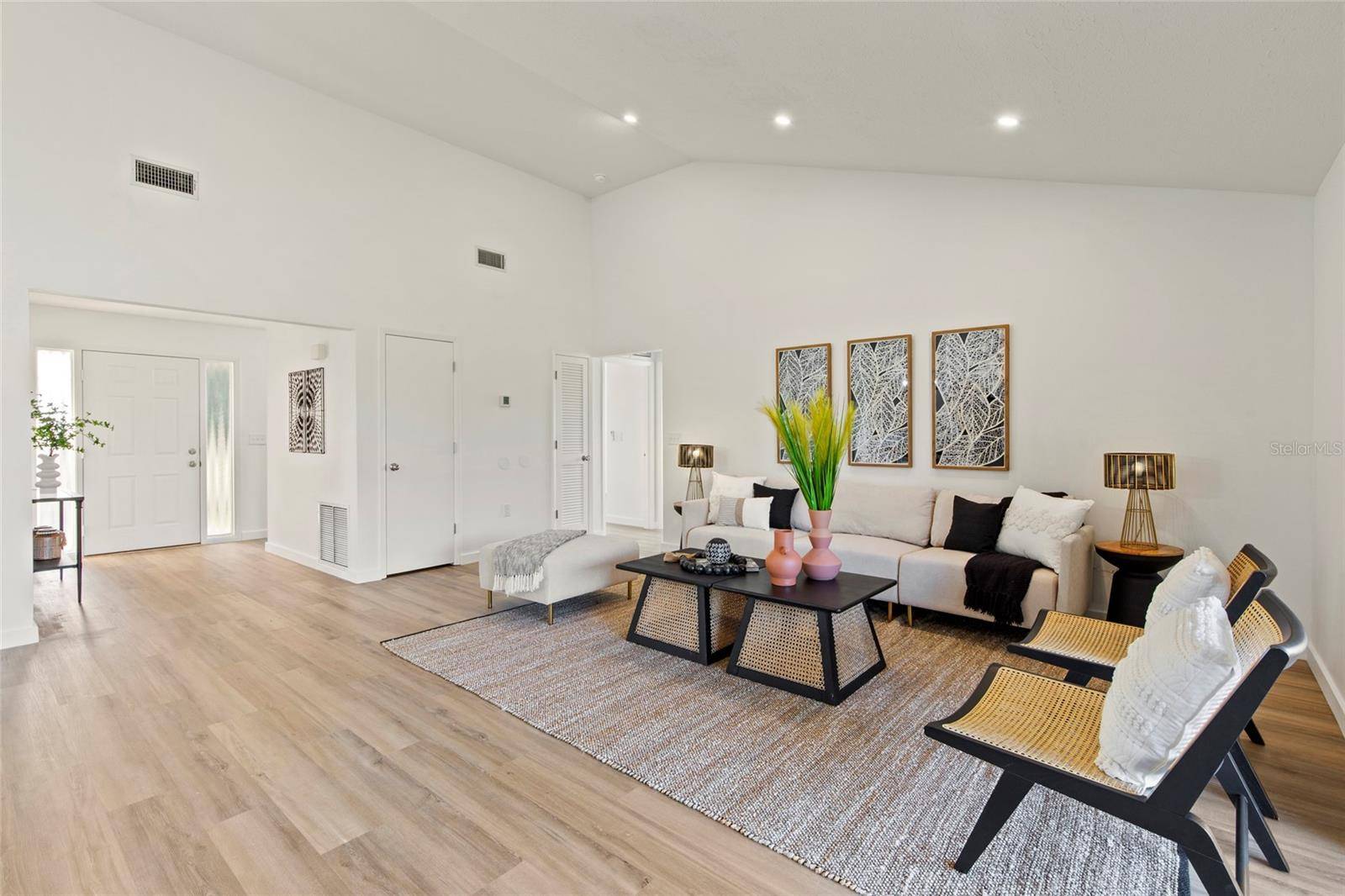 Sarasota, FL 34240,4004 HIDDEN RIVER LN