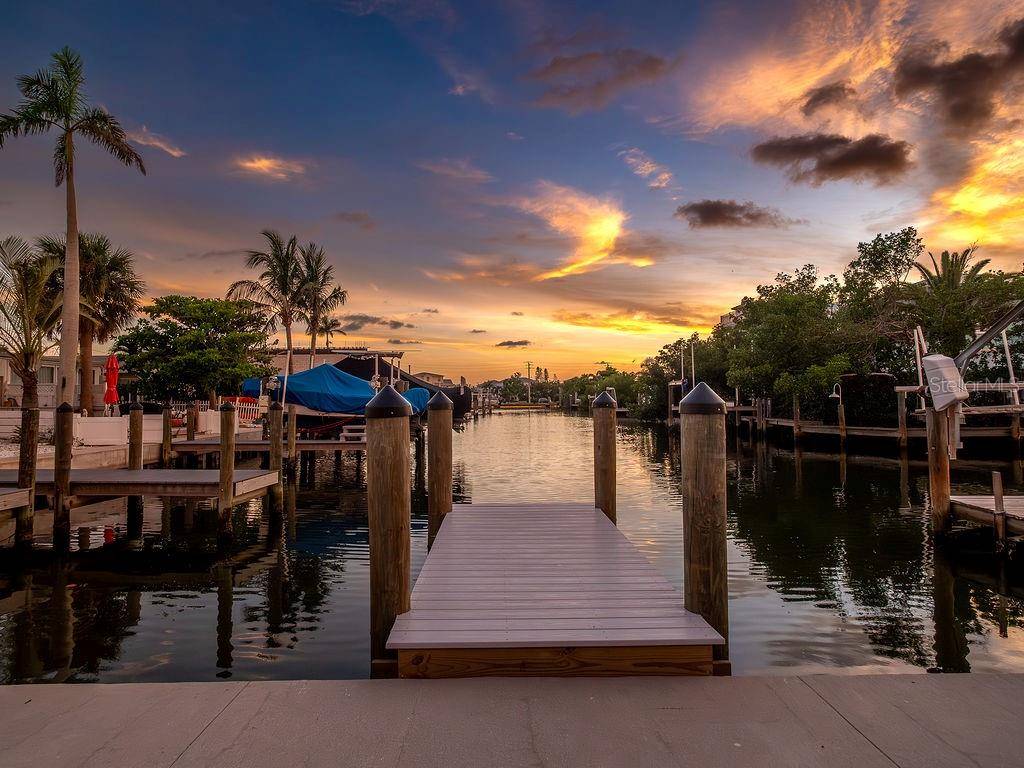 Holmes Beach, FL 34217,18 SEASIDE CT