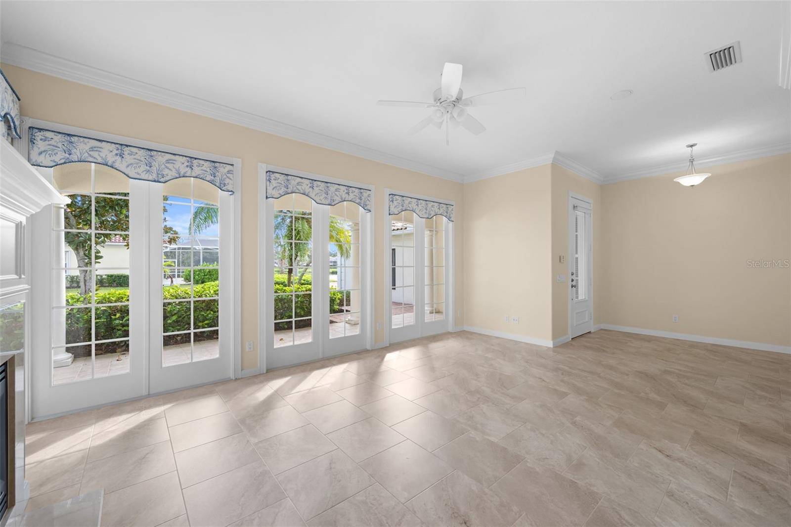 Sarasota, FL 34238,5791 GIRONA PL