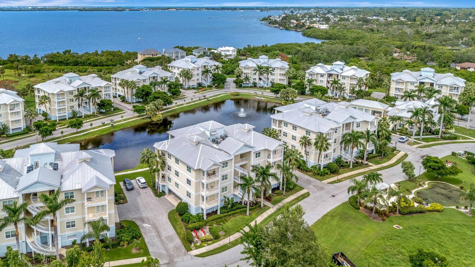 Bradenton, FL 34209,3430 77TH ST W #303