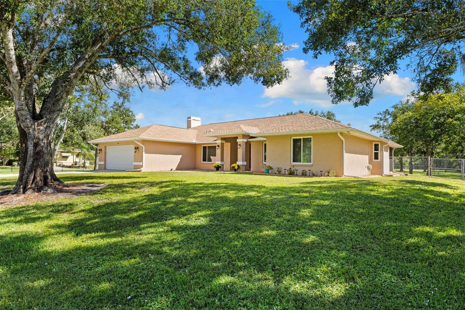 Sarasota, FL 34240,7267 CASTLE DR