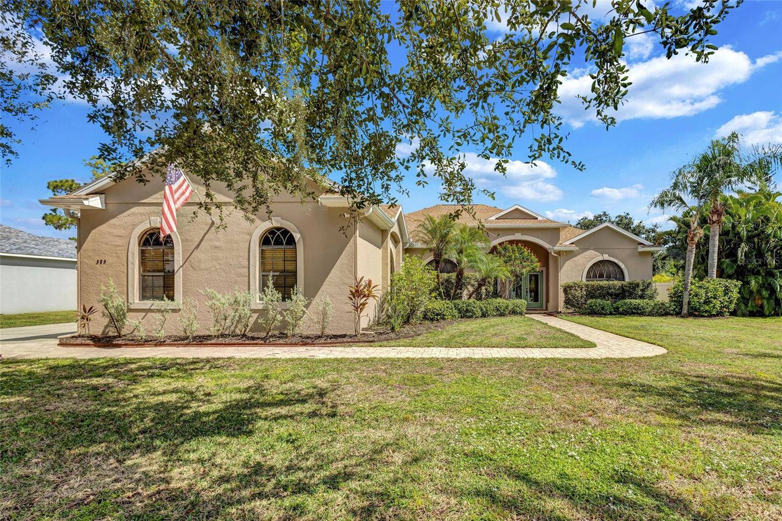 Bradenton, FL 34212,323 141ST CT NE