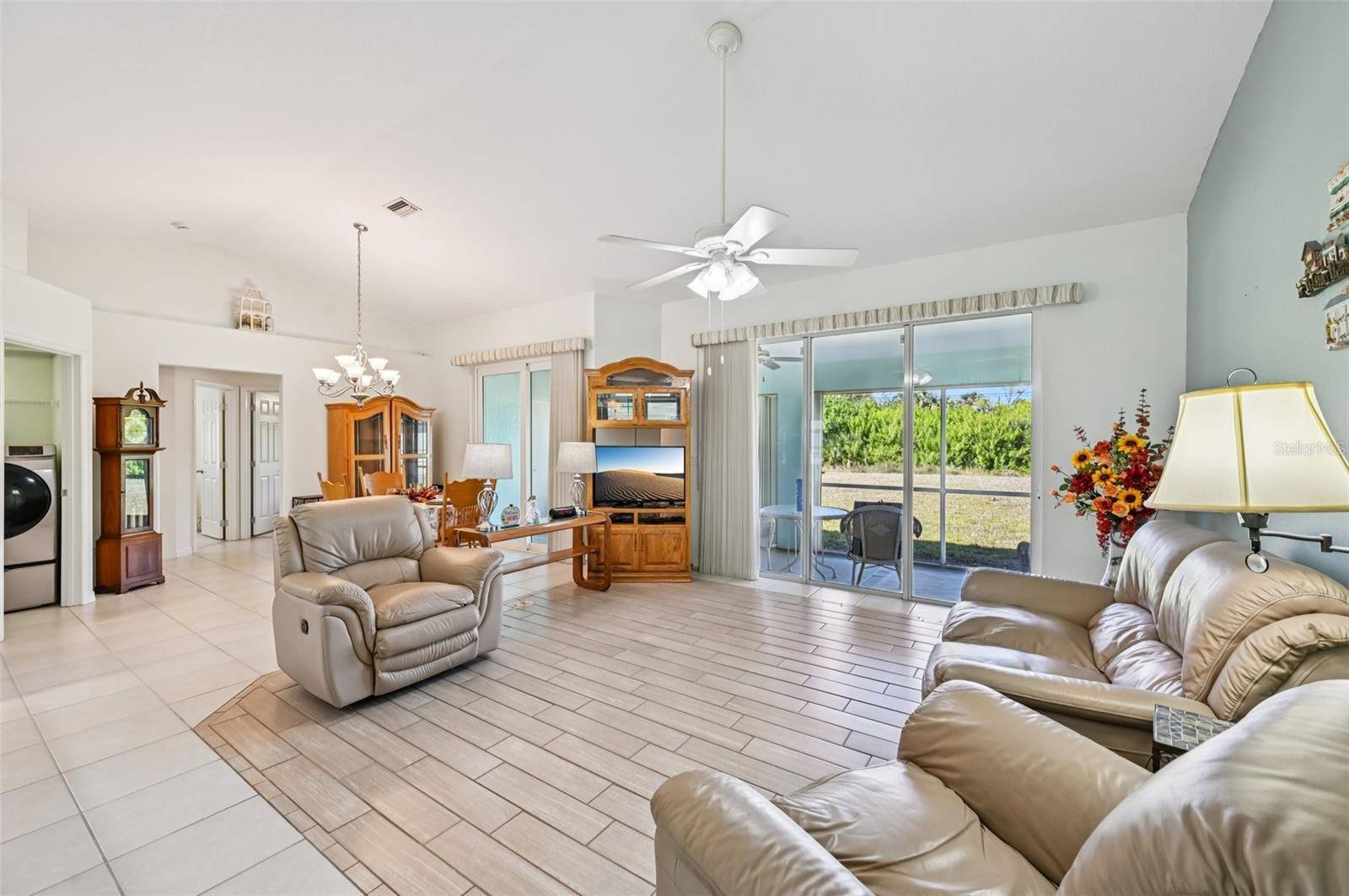 Rotonda West, FL 33947,409 BOUNDARY BLVD