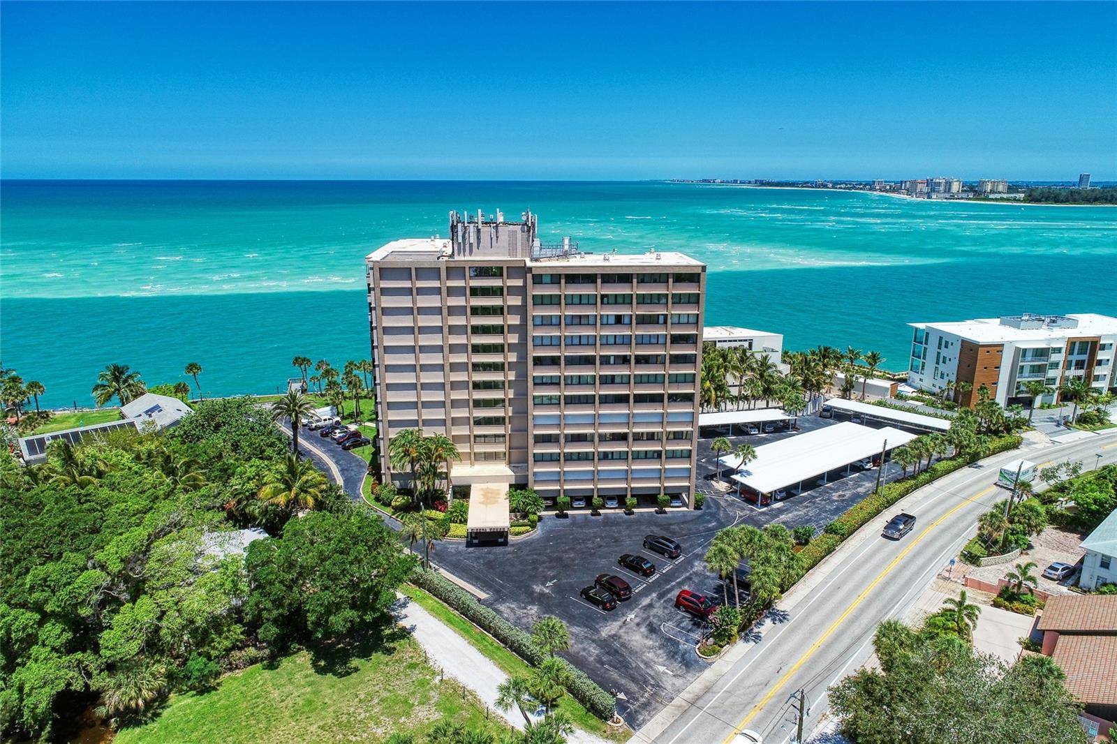 Sarasota, FL 34242,4822 OCEAN BLVD #2A