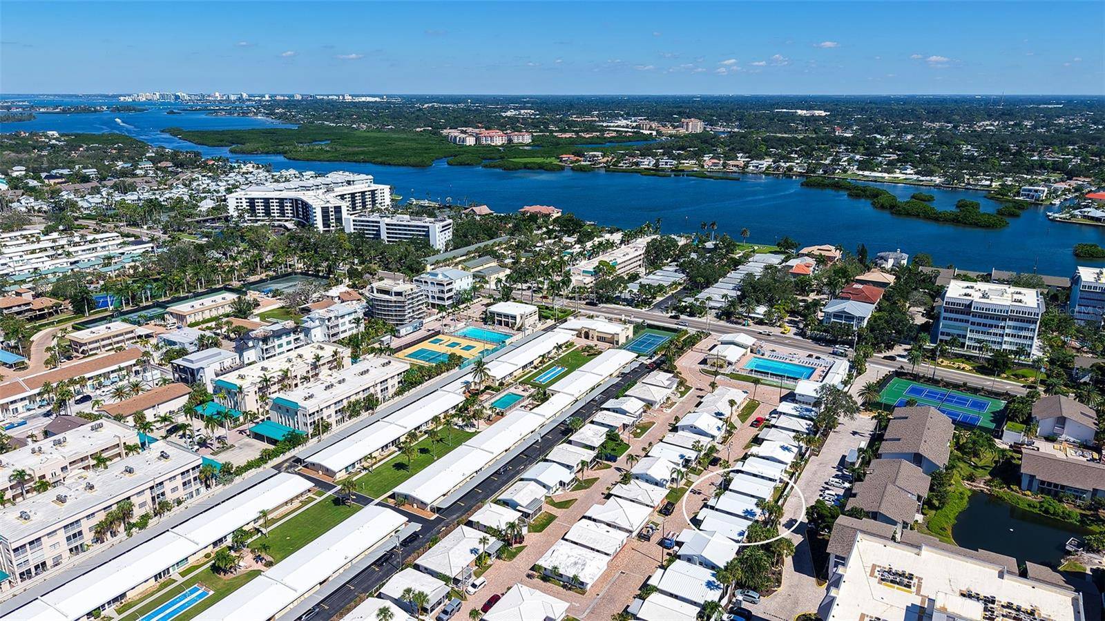 Sarasota, FL 34242,6020 MIDNIGHT PASS RD #42