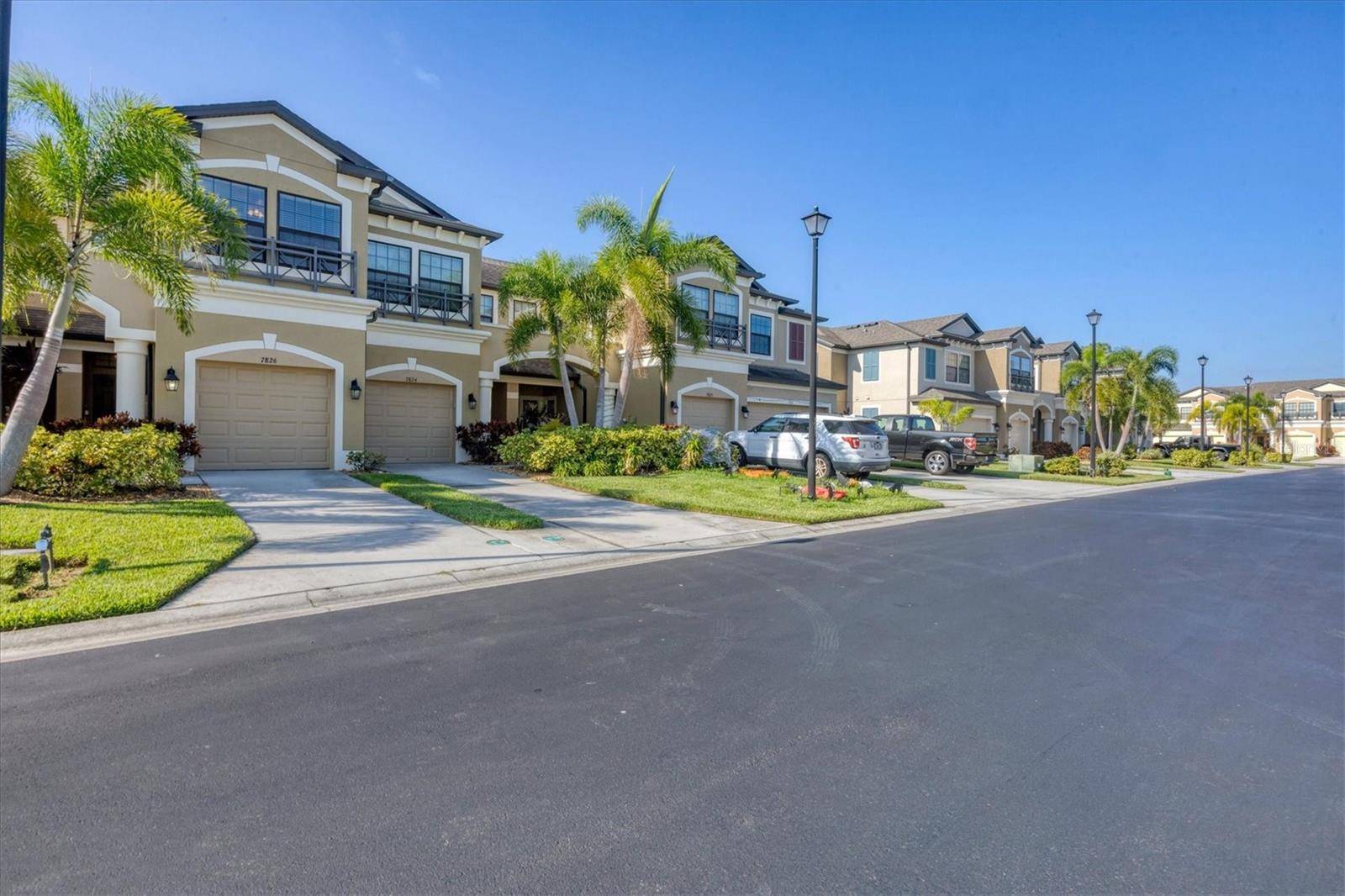 Bradenton, FL 34203,7826 52ND TER E